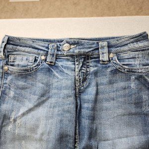 Silvers womens Tuesday Bermuda capri Jeans Embellished  W 29 L23